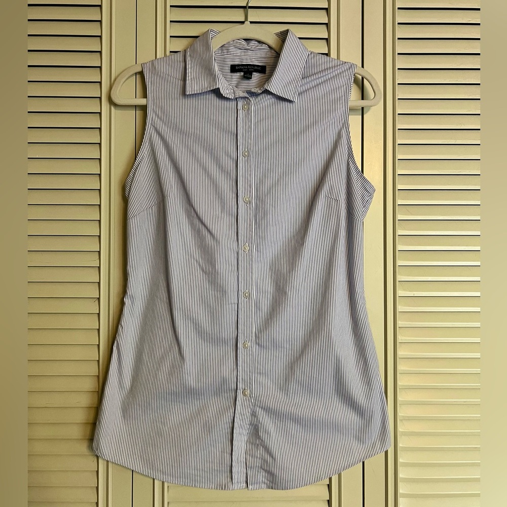 Banana Republic Blue & White Striped Button-Down